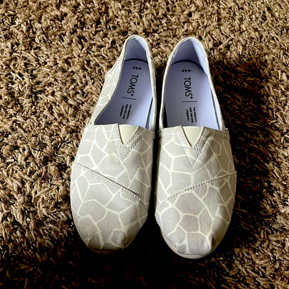 Womens TOMS sneakers